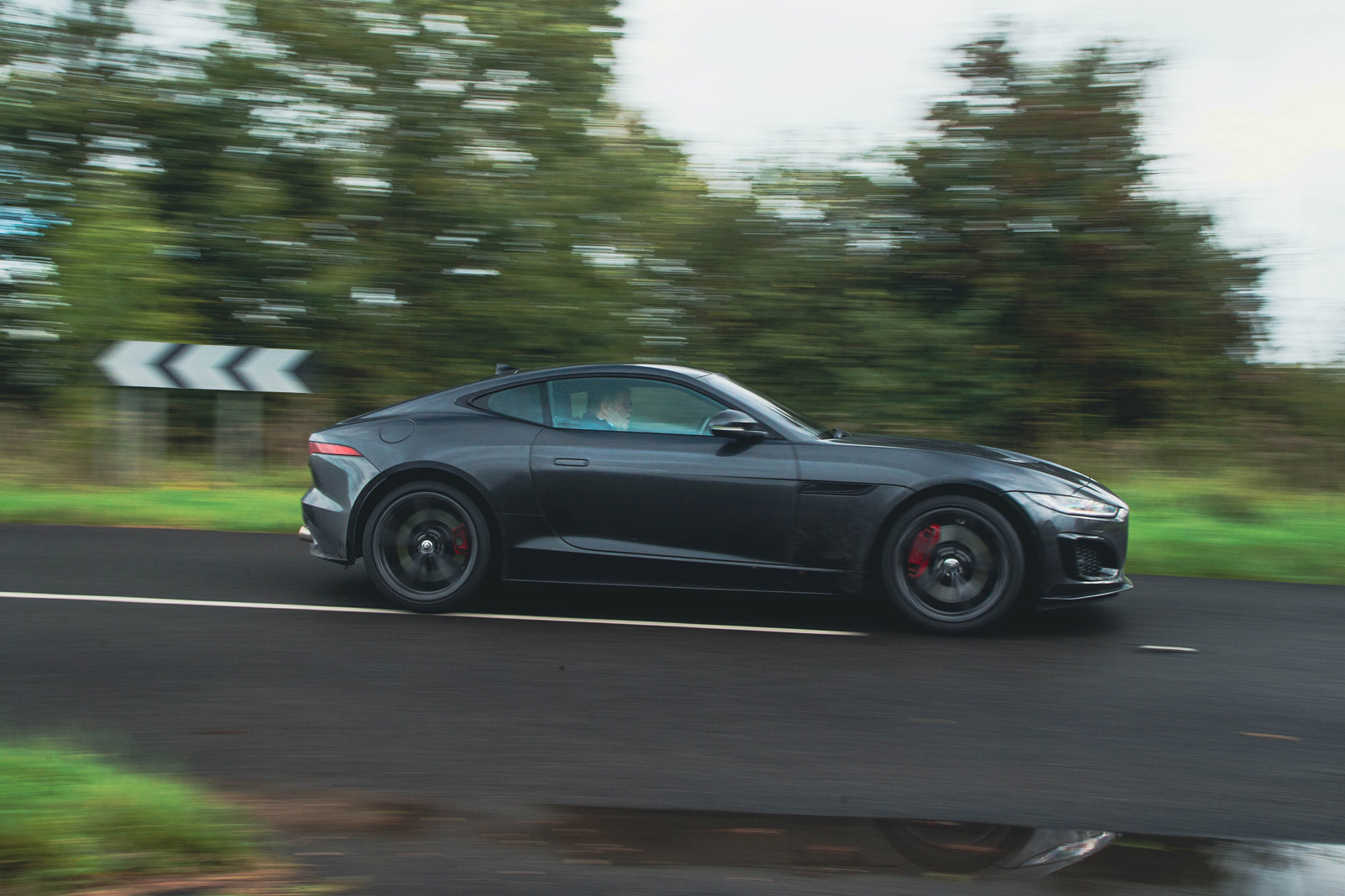 jaguar f type side view