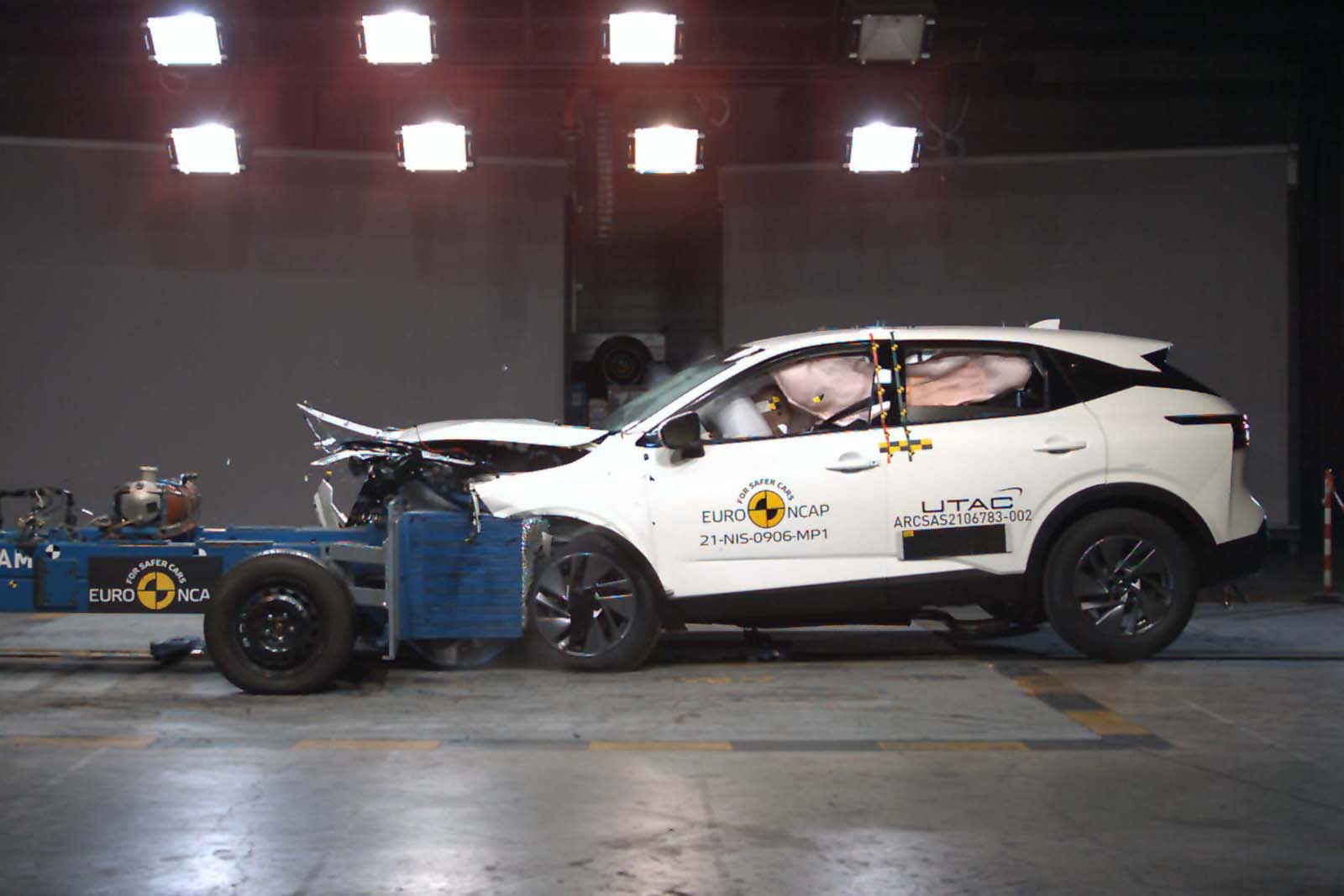 nissan qashqai crash test